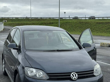 Синий Фольксваген Гольф Плюс, объемом двигателя 1.4 л и пробегом 156 тыс. км за 7800 $, фото 1 на Automoto.ua