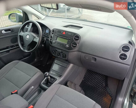 Зеленый Фольксваген Гольф Плюс, объемом двигателя 1.6 л и пробегом 212 тыс. км за 6399 $, фото 42 на Automoto.ua