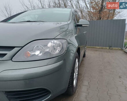 Зеленый Фольксваген Гольф Плюс, объемом двигателя 1.6 л и пробегом 212 тыс. км за 6399 $, фото 9 на Automoto.ua