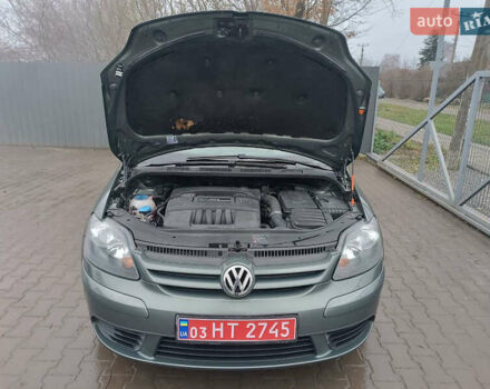 Зеленый Фольксваген Гольф Плюс, объемом двигателя 1.6 л и пробегом 212 тыс. км за 6399 $, фото 72 на Automoto.ua