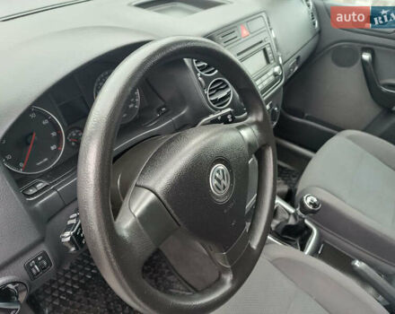 Зеленый Фольксваген Гольф Плюс, объемом двигателя 1.6 л и пробегом 212 тыс. км за 6399 $, фото 23 на Automoto.ua