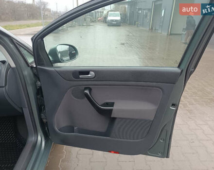 Зеленый Фольксваген Гольф Плюс, объемом двигателя 1.6 л и пробегом 212 тыс. км за 6399 $, фото 41 на Automoto.ua