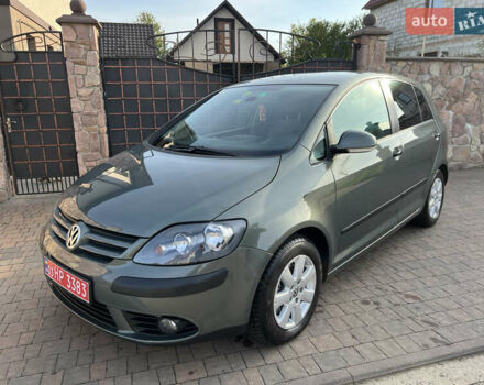 Фольксваген Гольф Плюс 2007 в Ровно на Automoto.ua Зеленый Фольксваген Гольф Плюс, объемом двигателя 1.6 л и пробегом 220 тыс. км за 7499 $, фото 11 на Automoto.ua