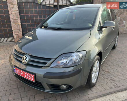 Фольксваген Гольф Плюс 2007 в Ровно на Automoto.ua Зеленый Фольксваген Гольф Плюс, объемом двигателя 1.6 л и пробегом 220 тыс. км за 7499 $, фото 8 на Automoto.ua