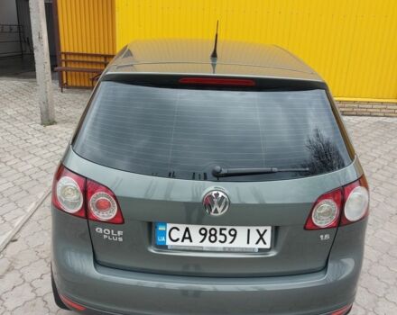 Зеленый Фольксваген Гольф Плюс, объемом двигателя 1.6 л и пробегом 214 тыс. км за 7700 $, фото 4 на Automoto.ua