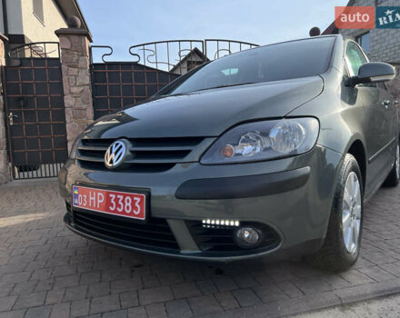 Фольксваген Гольф Плюс 2007 в Ровно на Automoto.ua Зеленый Фольксваген Гольф Плюс, объемом двигателя 1.6 л и пробегом 220 тыс. км за 7499 $, фото 1 на Automoto.ua