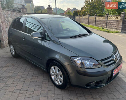 Фольксваген Гольф Плюс 2007 в Ровно на Automoto.ua Зеленый Фольксваген Гольф Плюс, объемом двигателя 1.6 л и пробегом 220 тыс. км за 7499 $, фото 3 на Automoto.ua