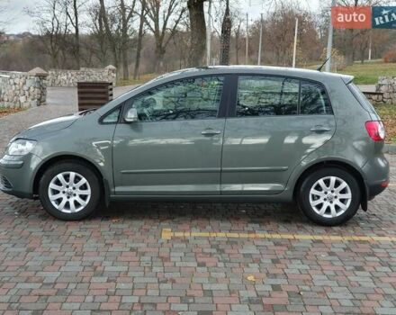 Зеленый Фольксваген Гольф Плюс, объемом двигателя 1.6 л и пробегом 124 тыс. км за 6999 $, фото 7 на Automoto.ua