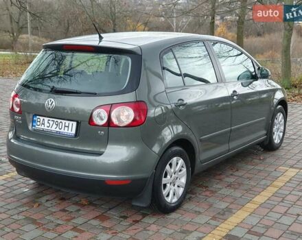 Зеленый Фольксваген Гольф Плюс, объемом двигателя 1.6 л и пробегом 124 тыс. км за 6999 $, фото 4 на Automoto.ua
