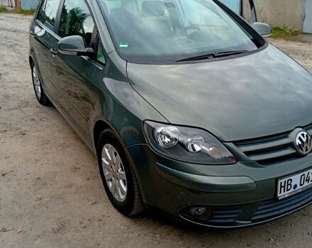 Зелений Фольксваген Golf Plus, об'ємом двигуна 2 л та пробігом 236 тис. км за 6150 $, фото 4 на Automoto.ua