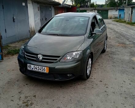 Зелений Фольксваген Golf Plus, об'ємом двигуна 2 л та пробігом 236 тис. км за 6150 $, фото 1 на Automoto.ua