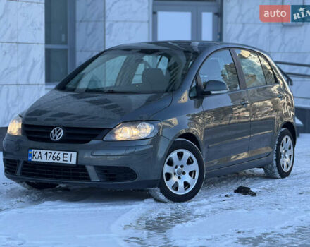 Зелений Фольксваген Golf Plus, об'ємом двигуна 1.39 л та пробігом 255 тис. км за 5900 $, фото 1 на Automoto.ua