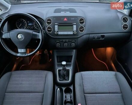 Оранжевый Фольксваген Гольф Плюс, объемом двигателя 1.4 л и пробегом 149 тыс. км за 6000 $, фото 28 на Automoto.ua