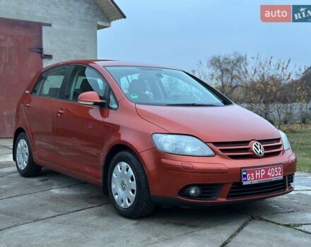 Оранжевый Фольксваген Гольф Плюс, объемом двигателя 1.4 л и пробегом 149 тыс. км за 6000 $, фото 9 на Automoto.ua
