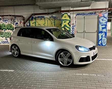 Белый Фольксваген Гольф Р, объемом двигателя 1.98 л и пробегом 190 тыс. км за 11000 $, фото 8 на Automoto.ua