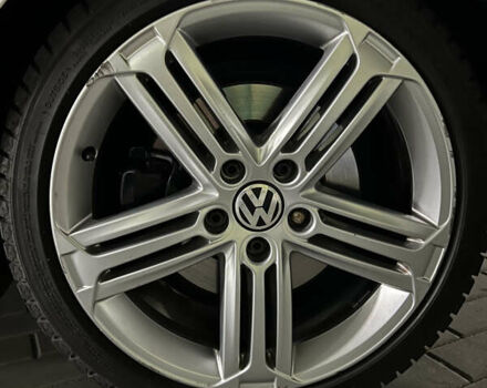 Белый Фольксваген Гольф Р, объемом двигателя 1.98 л и пробегом 190 тыс. км за 11000 $, фото 16 на Automoto.ua