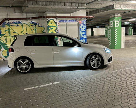 Белый Фольксваген Гольф Р, объемом двигателя 1.98 л и пробегом 190 тыс. км за 11000 $, фото 9 на Automoto.ua
