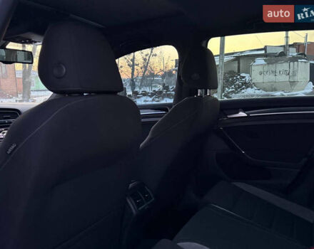 Білий Фольксваген Гольф Р, об'ємом двигуна 1.98 л та пробігом 150 тис. км за 17500 $, фото 18 на Automoto.ua