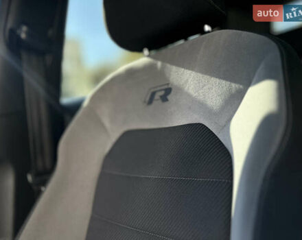 Белый Фольксваген Гольф Р, объемом двигателя 2 л и пробегом 210 тыс. км за 17500 $, фото 15 на Automoto.ua