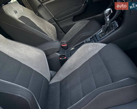 Білий Фольксваген Гольф Р, об'ємом двигуна 1.98 л та пробігом 150 тис. км за 17500 $, фото 9 на Automoto.ua