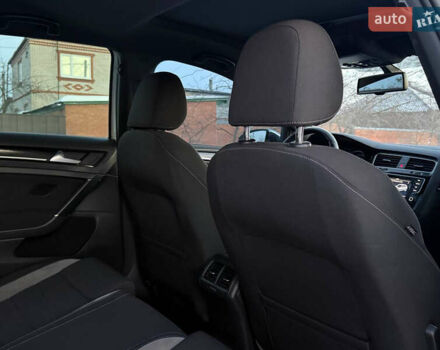 Білий Фольксваген Гольф Р, об'ємом двигуна 1.98 л та пробігом 150 тис. км за 17500 $, фото 14 на Automoto.ua