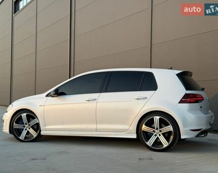 Білий Фольксваген Гольф Р, об'ємом двигуна 2 л та пробігом 138 тис. км за 17499 $, фото 13 на Automoto.ua