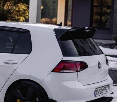 Белый Фольксваген Гольф Р, объемом двигателя 2 л и пробегом 180 тыс. км за 14999 $, фото 7 на Automoto.ua