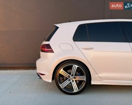 Білий Фольксваген Гольф Р, об'ємом двигуна 2 л та пробігом 138 тис. км за 17499 $, фото 17 на Automoto.ua