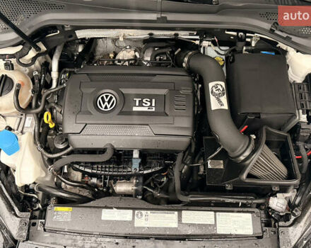 Белый Фольксваген Гольф Р, объемом двигателя 1.98 л и пробегом 136 тыс. км за 21500 $, фото 13 на Automoto.ua