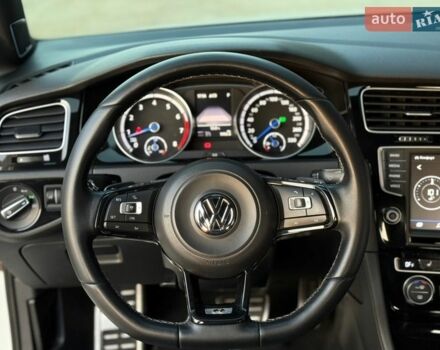 Білий Фольксваген Гольф Р, об'ємом двигуна 2 л та пробігом 138 тис. км за 17499 $, фото 37 на Automoto.ua