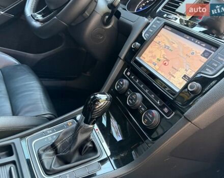 Белый Фольксваген Гольф Р, объемом двигателя 1.98 л и пробегом 137 тыс. км за 19000 $, фото 16 на Automoto.ua