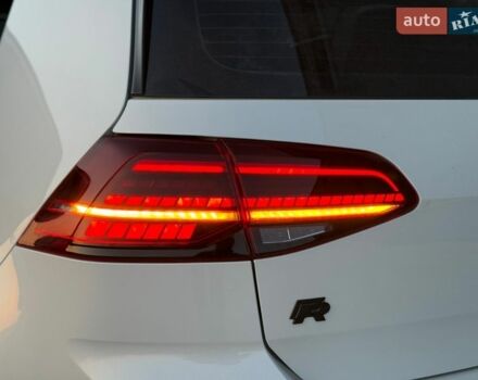 Білий Фольксваген Гольф Р, об'ємом двигуна 2 л та пробігом 138 тис. км за 17499 $, фото 35 на Automoto.ua