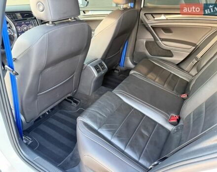 Білий Фольксваген Гольф Р, об'ємом двигуна 2 л та пробігом 138 тис. км за 17499 $, фото 50 на Automoto.ua