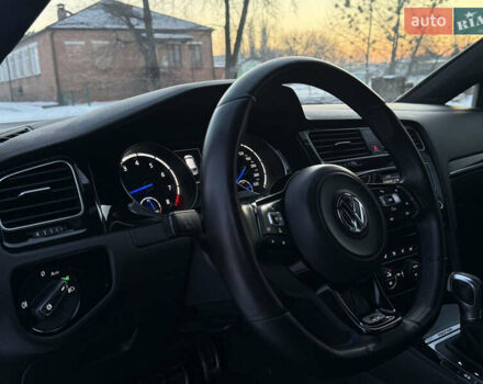 Белый Фольксваген Гольф Р, объемом двигателя 0 л и пробегом 130 тыс. км за 16750 $, фото 3 на Automoto.ua
