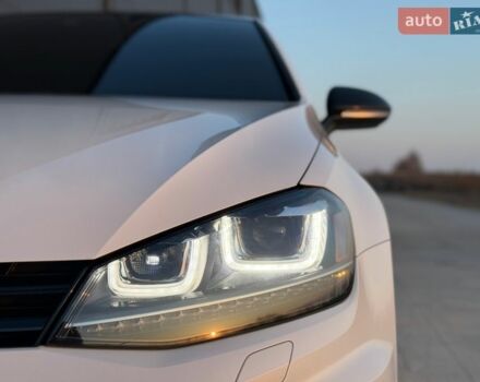 Білий Фольксваген Гольф Р, об'ємом двигуна 2 л та пробігом 138 тис. км за 17499 $, фото 26 на Automoto.ua