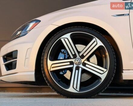 Білий Фольксваген Гольф Р, об'ємом двигуна 2 л та пробігом 138 тис. км за 17499 $, фото 33 на Automoto.ua