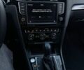 Белый Фольксваген Гольф Р, объемом двигателя 2 л и пробегом 110 тыс. км за 20000 $, фото 10 на Automoto.ua
