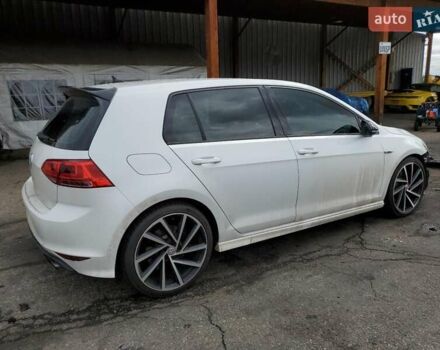 Белый Фольксваген Гольф Р, объемом двигателя 2 л и пробегом 104 тыс. км за 3000 $, фото 2 на Automoto.ua