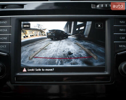 Білий Фольксваген Гольф Р, об'ємом двигуна 1.98 л та пробігом 111 тис. км за 20900 $, фото 16 на Automoto.ua