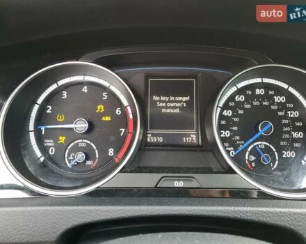 Белый Фольксваген Гольф Р, объемом двигателя 2 л и пробегом 104 тыс. км за 3000 $, фото 8 на Automoto.ua