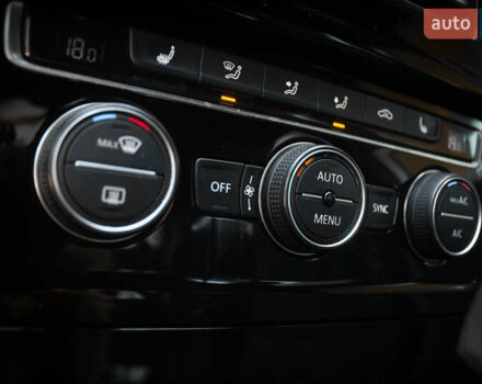 Білий Фольксваген Гольф Р, об'ємом двигуна 1.98 л та пробігом 111 тис. км за 20900 $, фото 18 на Automoto.ua