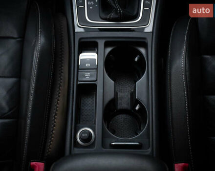 Білий Фольксваген Гольф Р, об'ємом двигуна 1.98 л та пробігом 111 тис. км за 20900 $, фото 20 на Automoto.ua