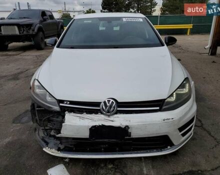 Белый Фольксваген Гольф Р, объемом двигателя 2 л и пробегом 104 тыс. км за 3000 $, фото 4 на Automoto.ua