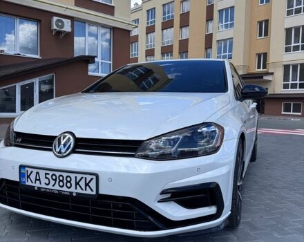 Белый Фольксваген Гольф Р, объемом двигателя 1.98 л и пробегом 115 тыс. км за 24500 $, фото 1 на Automoto.ua