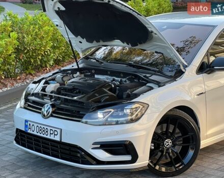 Білий Фольксваген Гольф Р, об'ємом двигуна 2 л та пробігом 71 тис. км за 21500 $, фото 20 на Automoto.ua