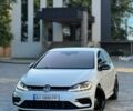 Білий Фольксваген Гольф Р, об'ємом двигуна 2 л та пробігом 71 тис. км за 21500 $, фото 2 на Automoto.ua