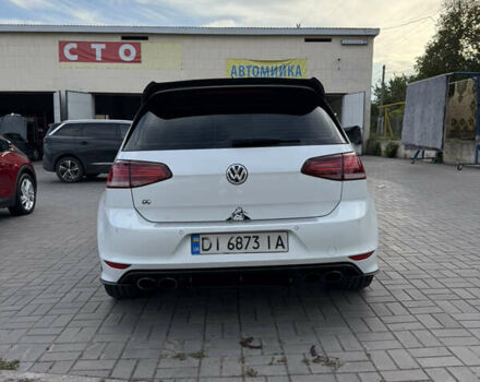Белый Фольксваген Гольф Р, объемом двигателя 1.97 л и пробегом 154 тыс. км за 22000 $, фото 6 на Automoto.ua