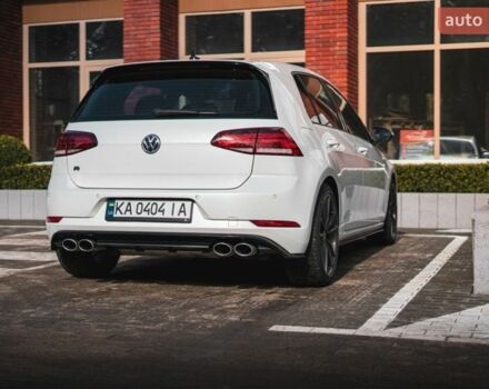 Белый Фольксваген Гольф Р, объемом двигателя 1.97 л и пробегом 57 тыс. км за 25499 $, фото 58 на Automoto.ua
