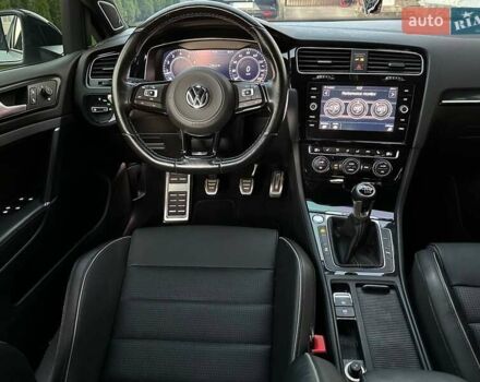 Білий Фольксваген Гольф Р, об'ємом двигуна 1.97 л та пробігом 64 тис. км за 26700 $, фото 30 на Automoto.ua