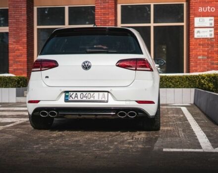 Белый Фольксваген Гольф Р, объемом двигателя 1.97 л и пробегом 57 тыс. км за 25499 $, фото 52 на Automoto.ua